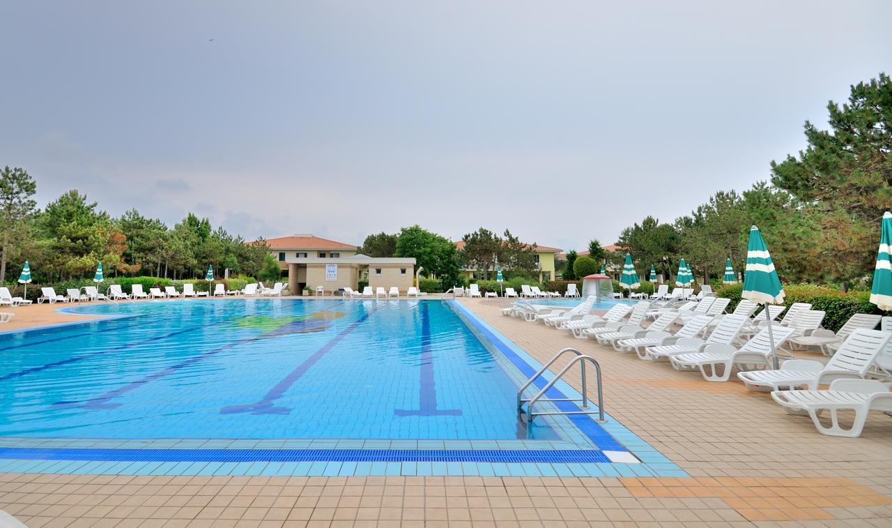 Villaggio Lido Del Sole Bibione Exteriör bild