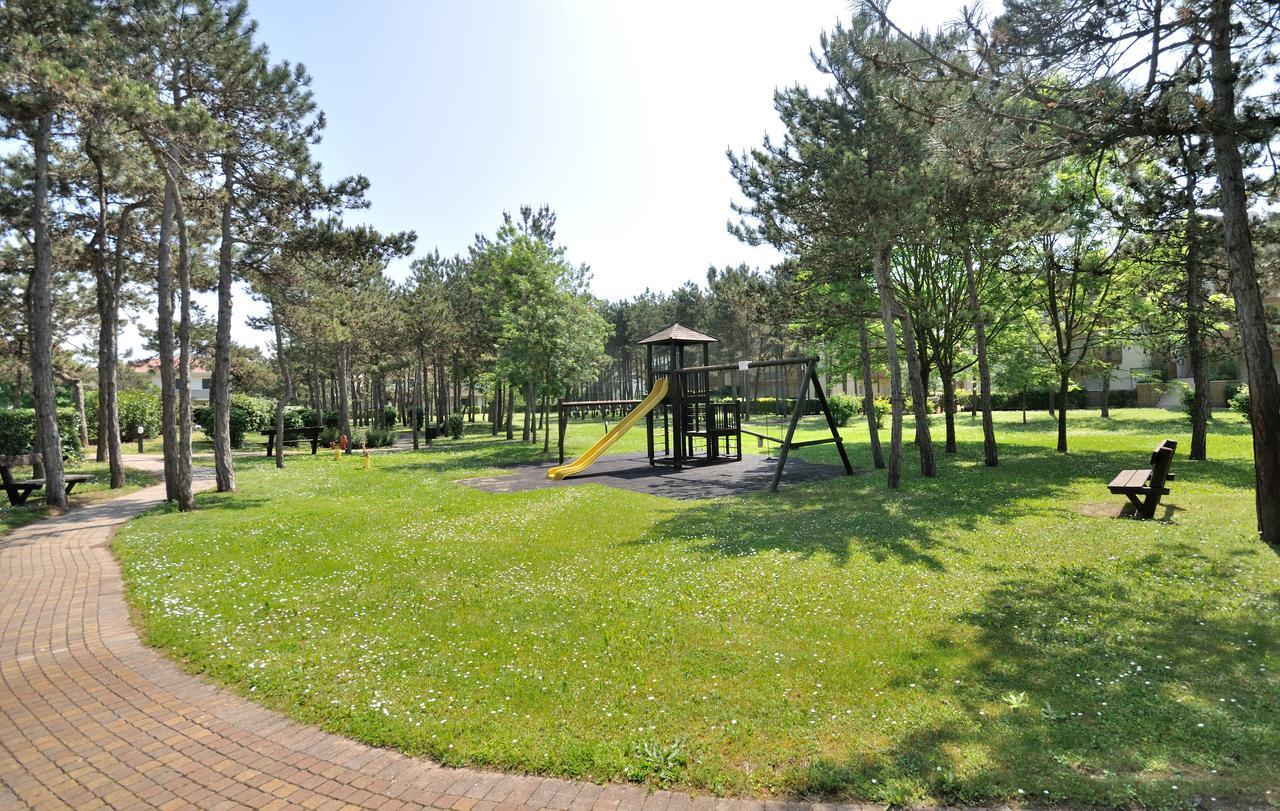 Villaggio Lido Del Sole Bibione Exteriör bild