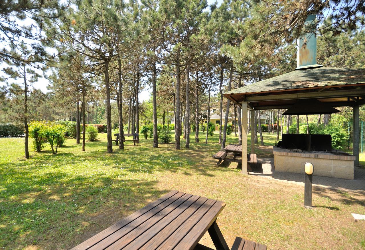 Villaggio Lido Del Sole Bibione Exteriör bild