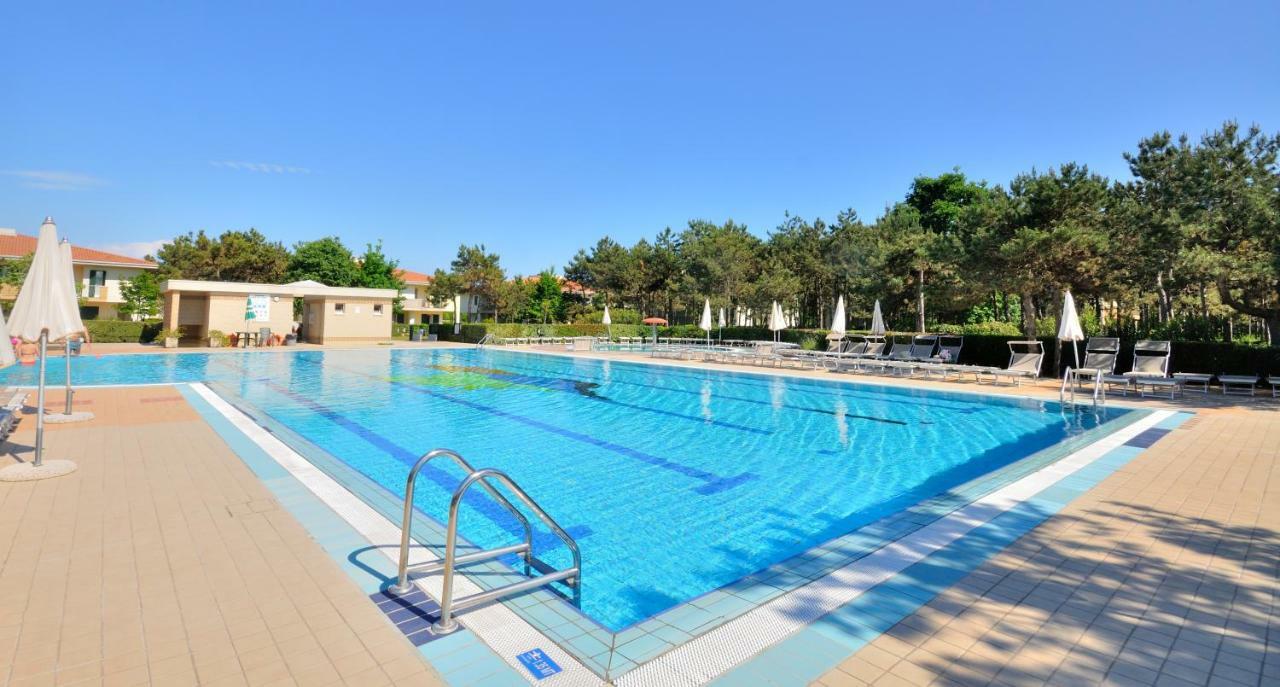 Villaggio Lido Del Sole Bibione Exteriör bild
