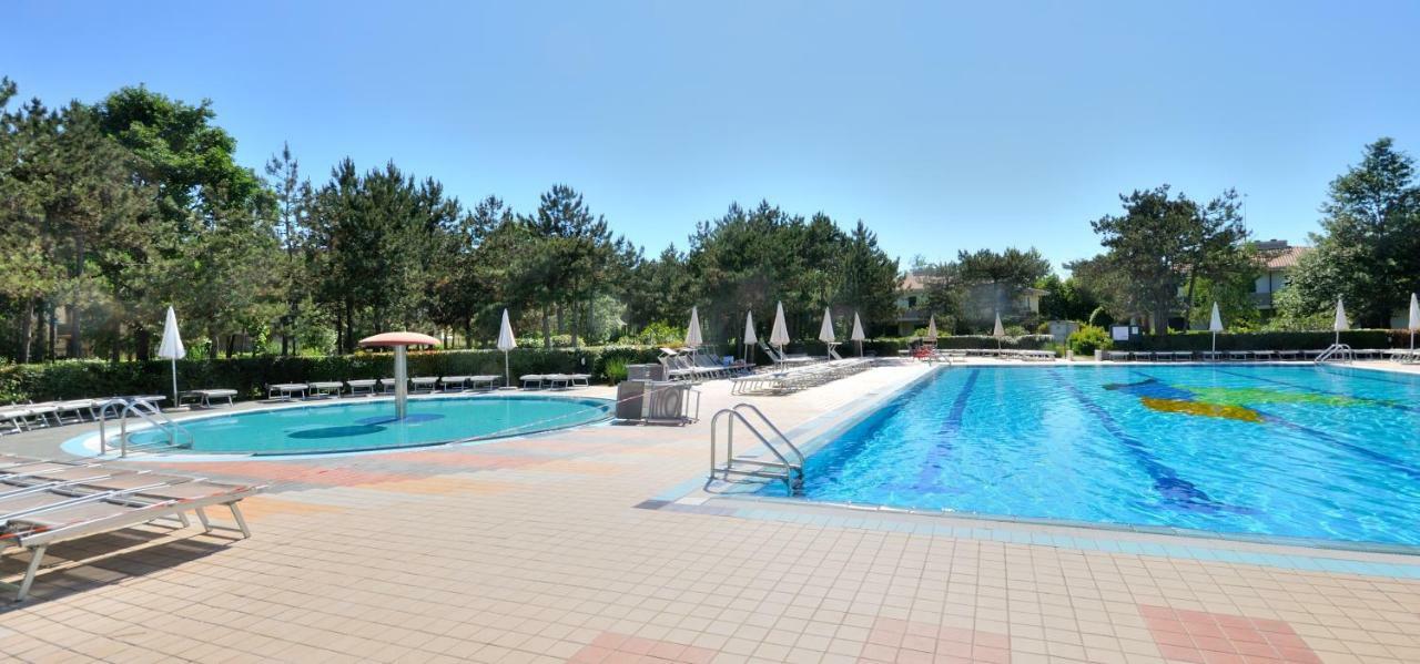 Villaggio Lido Del Sole Bibione Exteriör bild